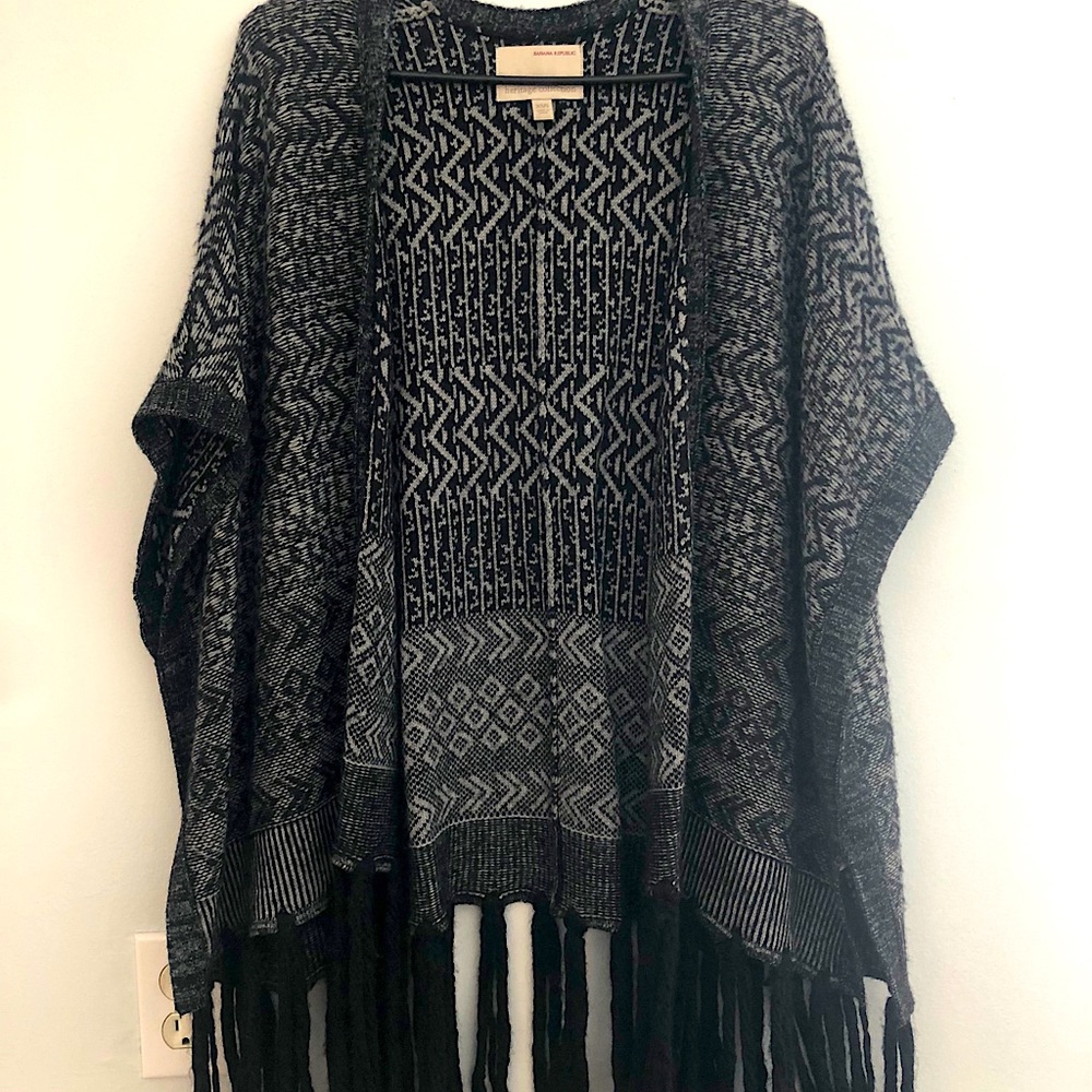 Banana Republic Shawl